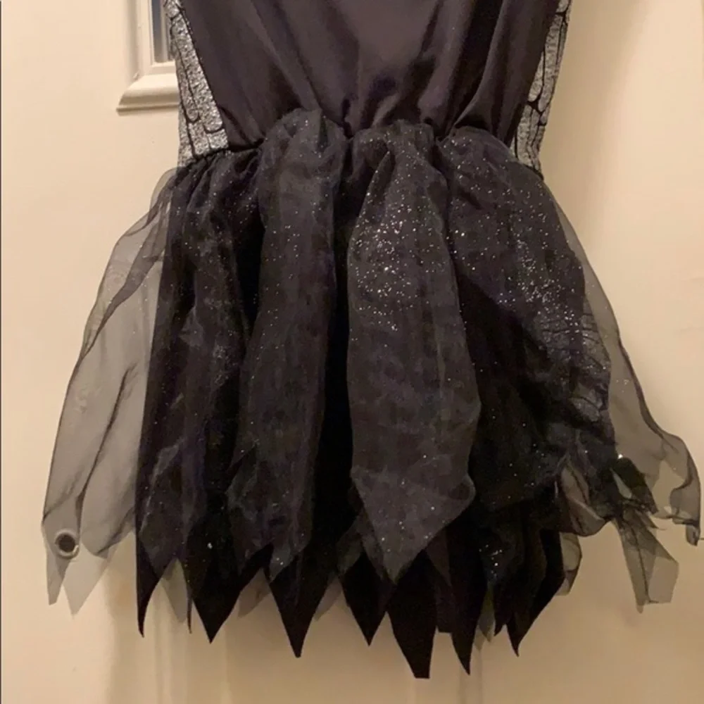 Halloween Girls 4-6 Missing Accessories Pr…